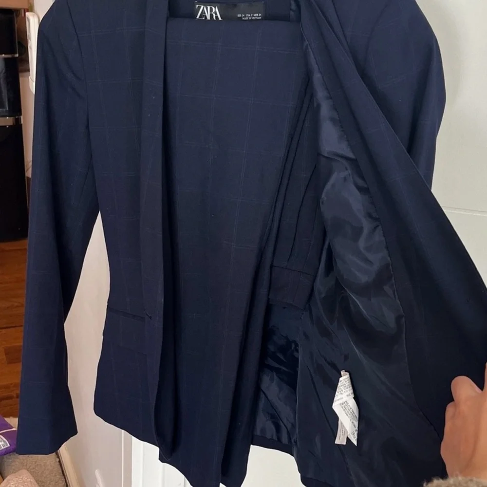 Zara Navy Blazer and Pant Suit Set - Picture 2 of 7